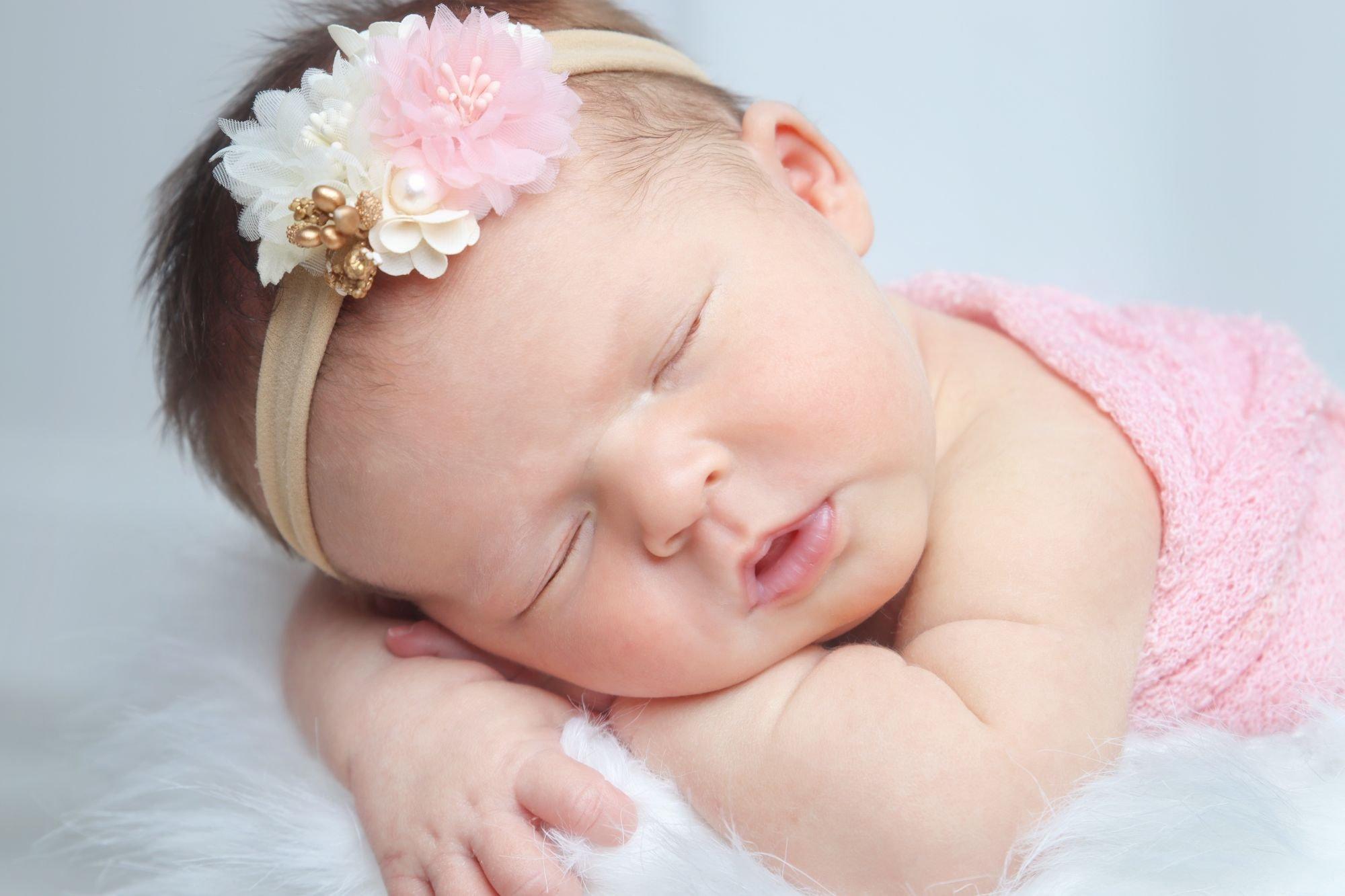 carousel-hero-element image-0